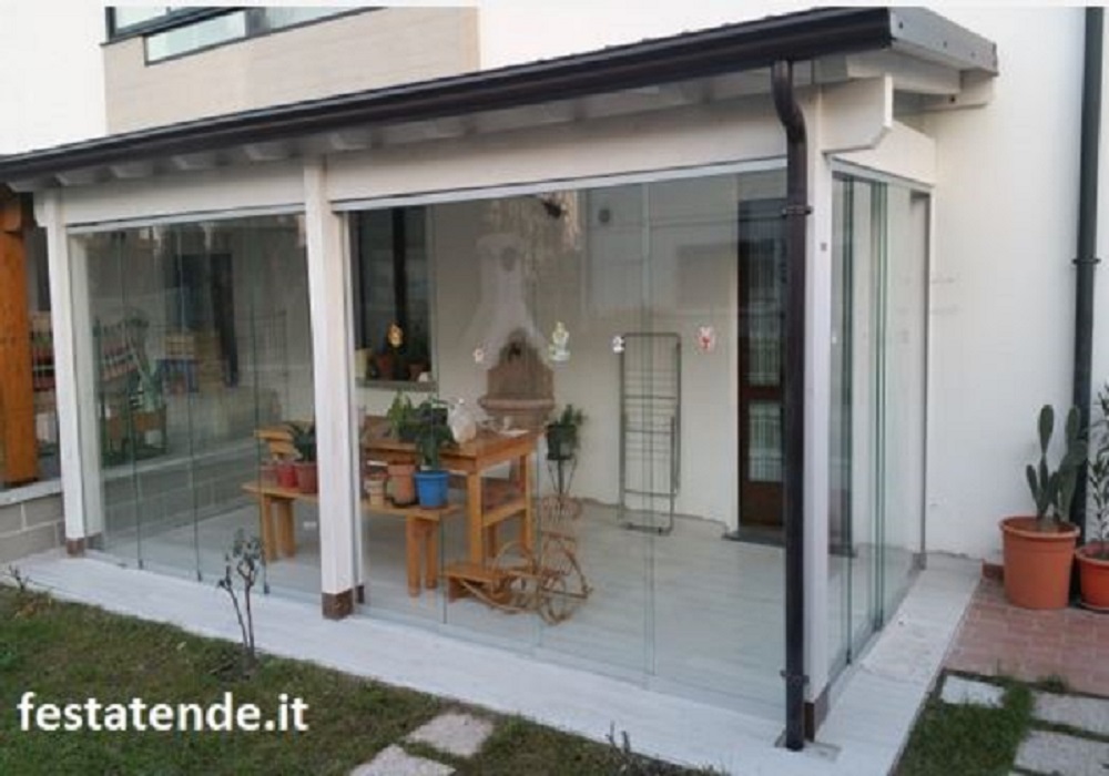 Verande in vetro e alluminio per terrazzi,balconi,bar,ristoranti Universit�� di architettura roma