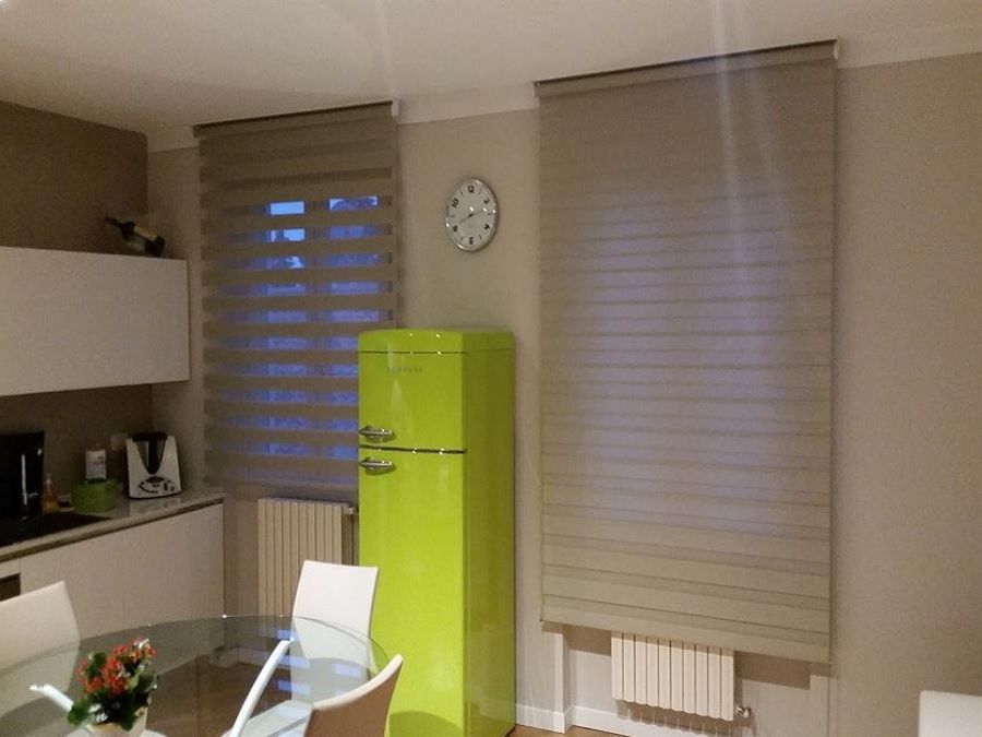 Tende a pannello su misura: tende moderne a soffitto rullo in tela ... Tende da interni moderni pannelli