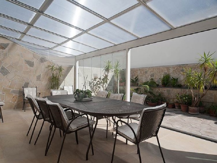 COPERTURE PER TERRAZZI IN POLICARBONATO LEGGERE