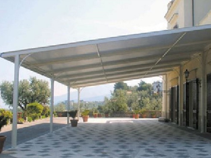 COPERTURA IN PVC PER TETTOIE