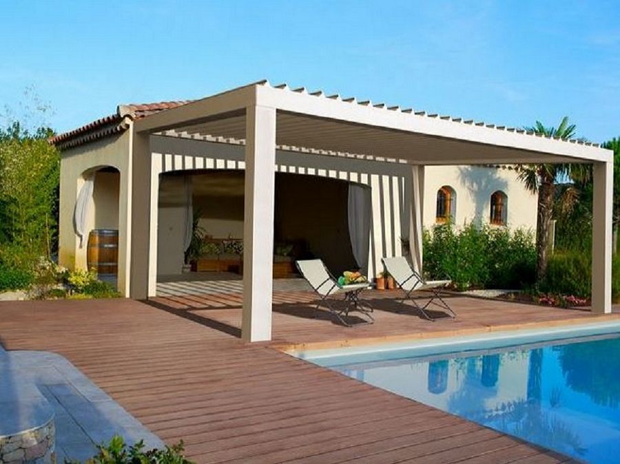 PERGOLE IN ALLUMINIO COPERTURE A LAMELLE ORIENTABILI