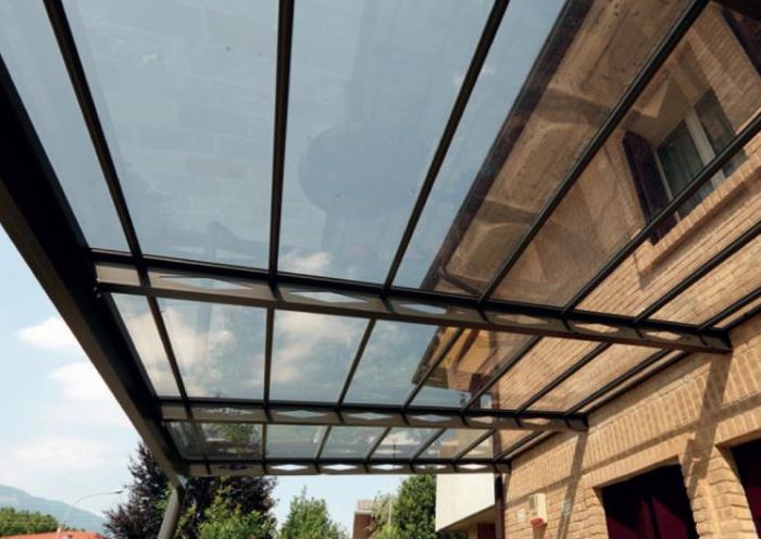 TETTOIE IN PLEXIGLASS TRASPARENTE