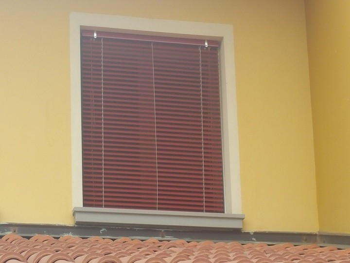 Veneziane da esterno in alluminio per finestre,balconi,verande