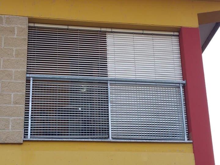 Veneziane da esterno in alluminio per finestre,balconi,verande